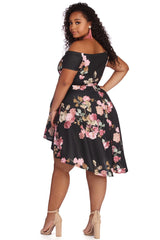 Además, la primavera llega con vestidos skater florales