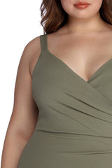 Vestidos asimétricos Plus Hot Stuff