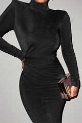 Arbeitskleider mit halbem Rollkragen und einem Schritt