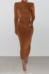 Vestidos de falda de un solo paso con cuello alto y media falda