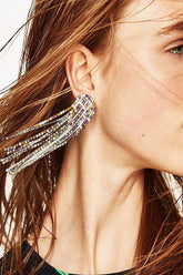 Hängende Ohrringe mit Kristallquaste