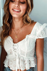 Top corto de encaje con mangas abullonadas Soak Up the Sun