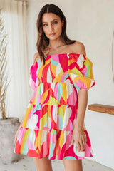 Vestido mini fruncido con mangas abullonadas y estampado atrevido