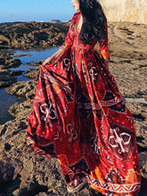 Vestido largo bohemio rojo con mangas 3/4 y escote en V profundo