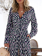 Mono ajustado con cuello en V y cintura estampada para mujer