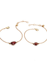 Pulsera colgante color vino tinto