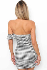 Vestido mini recto de cuadros escoceses con volantes