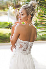 Top de cuello halter con bordado de encaje
