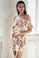 Minivestido plisado con hombros descubiertos y estampado de girasoles