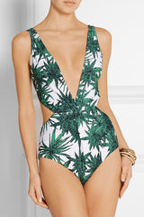 Traje de baño con escote en V y espalda descubierta con palmeras
