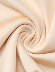 Vestido corto ajustado con espalda abierta y pliegues en color beige