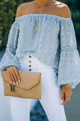 Top con hombros descubiertos y lunares suizos Sweet One