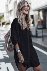 Echa un vistazo al minivestido camisero con botones