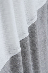 Top de punto de color puro con cuello alto de Graceful Ways