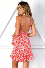 Minivestido sin espalda con efecto flamenco