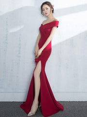 Vestido de noche de sirena con hombros descubiertos