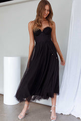 Vestido midi de tul sin espalda de Rare Beauty