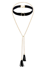 Gargantilla con borlas en capas