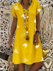 Vestidos rectos de largo medio con mangas cortas y cuello en V estampados