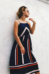 Vestido midi de rayas finas