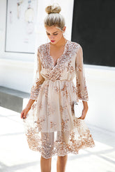 Vestido de media manga con escote en V y lentejuelas