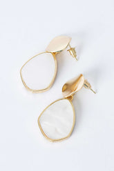 Pendientes de perlas geométricas