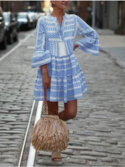 Vestido corto mini con vuelo, negro, azul, rosa, verde, manga 3/4, estampado geométrico, primavera-verano, escote en V, estilo bohemio, con puños acampanados, tallas S, M, L, XL, XXL, 3XL.