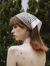 Pendientes de lazo morado