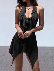 Vestido corto de verano con cuello en V y volantes de flores para