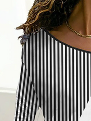 Einfarbiges, lockeres Oberteil mit Blockstreifen und Knopfleiste in Übergröße