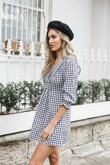 Vestido de media manga con escote en V y estampado de roca