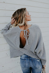 Suéter con mangas de murciélago y espalda descubierta See Ya