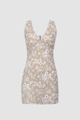 Minivestido para fiesta en el jardín