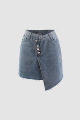 Falda vaquera cruzada con dobladillo sin rematar asimétrico