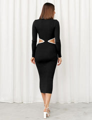 Vestido de punto calado con cuello redondo y manga larga en contraste de color