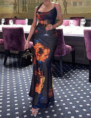 Vestido ajustado con tirantes sin espalda y estampado floral