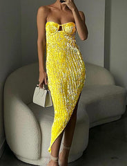 Vestido de fiesta con lentejuelas, sin tirantes y dobladillo irregular