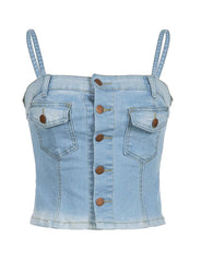 Chaleco vaquero con bolsillos cargo y botonadura entallada