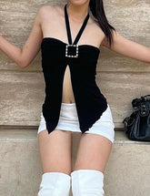 Camisola halter con dobladillo dividido y aro cuadrado con diamantes de imitación