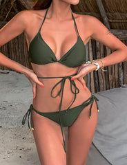 Conjunto de bikini de traje de baño con diseño de lazo de color sólido
