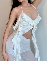 Top corto de tirantes con volantes y serpentinas para salir en verano