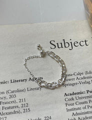 Anillo abierto simple de plata con flor retro