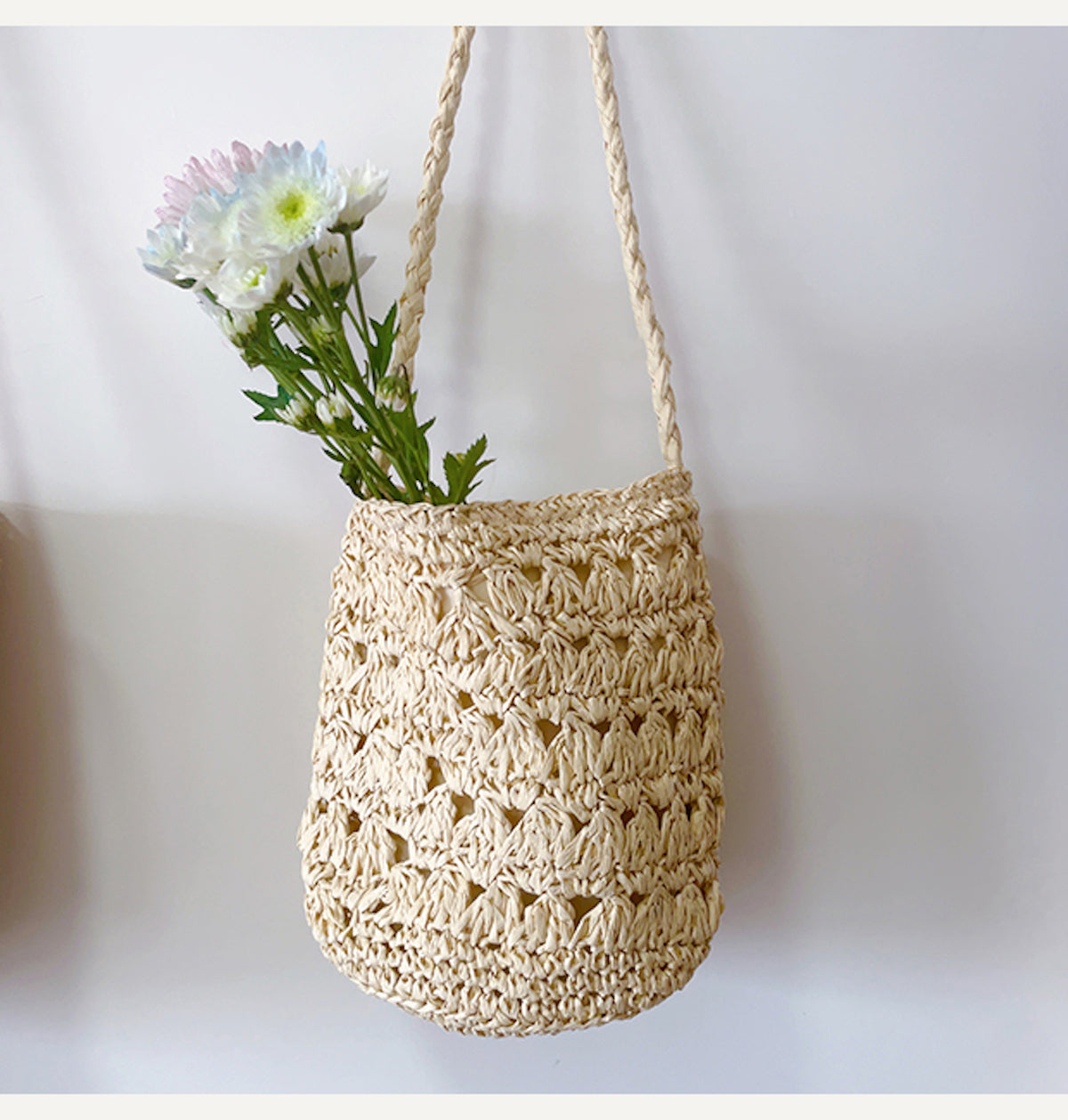 Patterned Straw Shoulder Bucket Bag