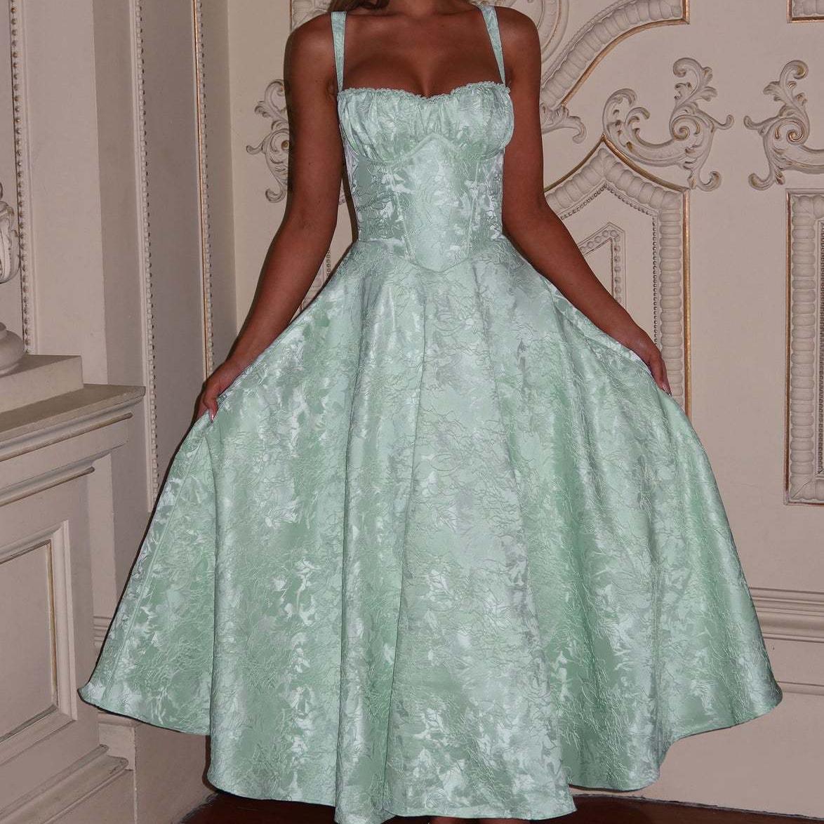 Elegant Backless Waist Jacquard Long Dress