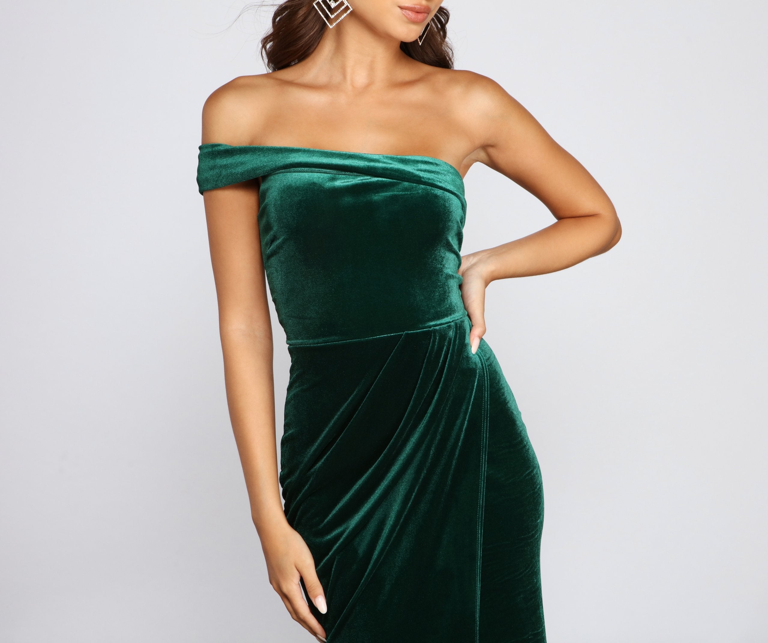 Cleo Formal One-Shoulder Velvet Dress