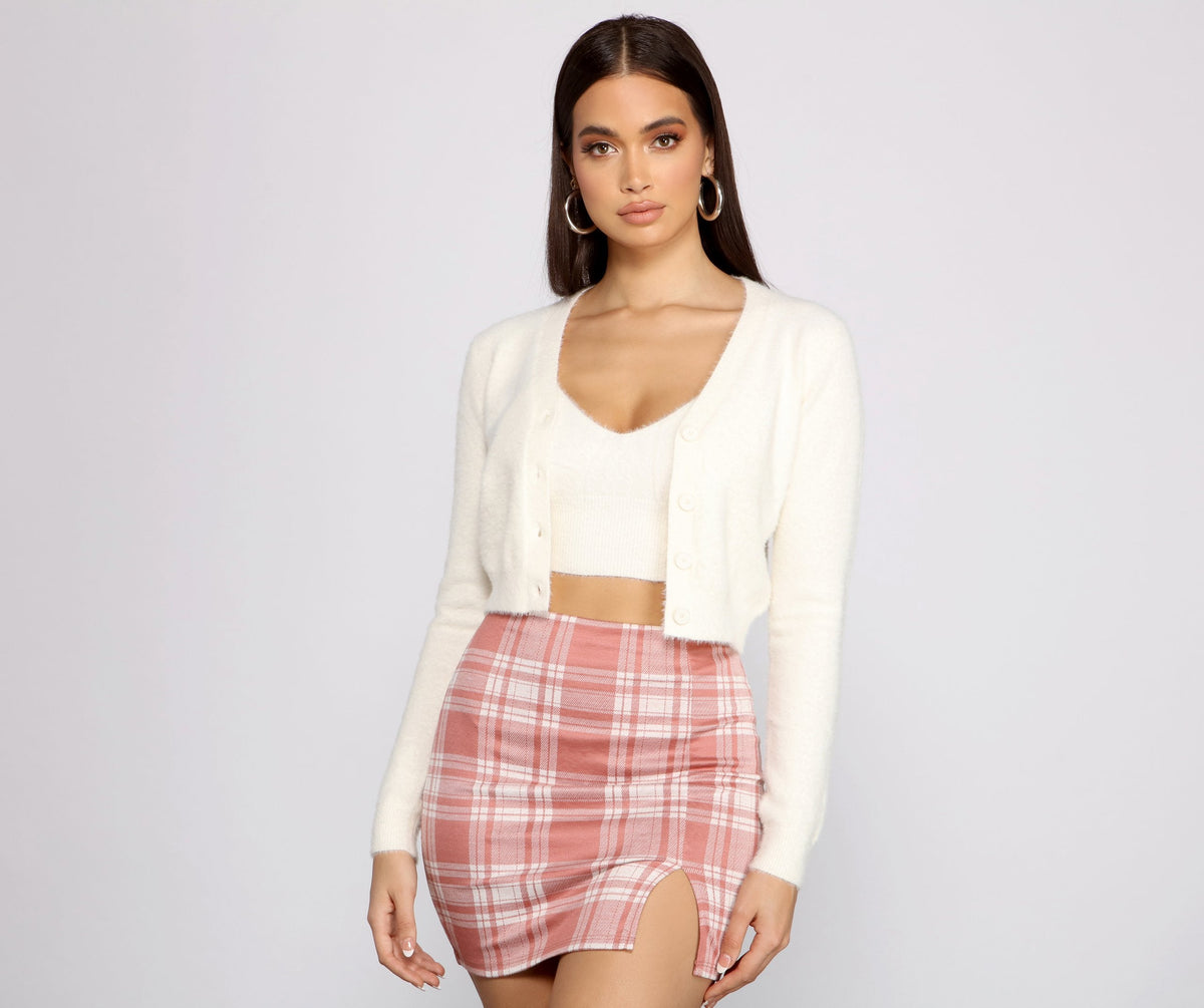 Chic Trendsetter Cropped Cardigan