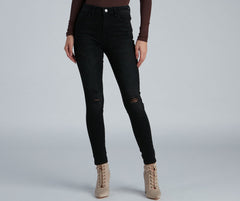 New In Town Mid-Rise Distressed Crop Skinny Jeans