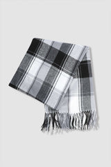 Checked Pattern Fringe Scarf