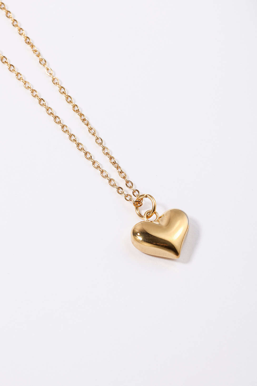 Gold Heart Pendant Necklace